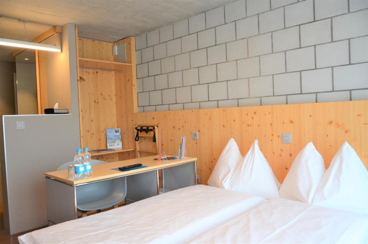 Hotel Seaside Spiez Εξωτερικό φωτογραφία