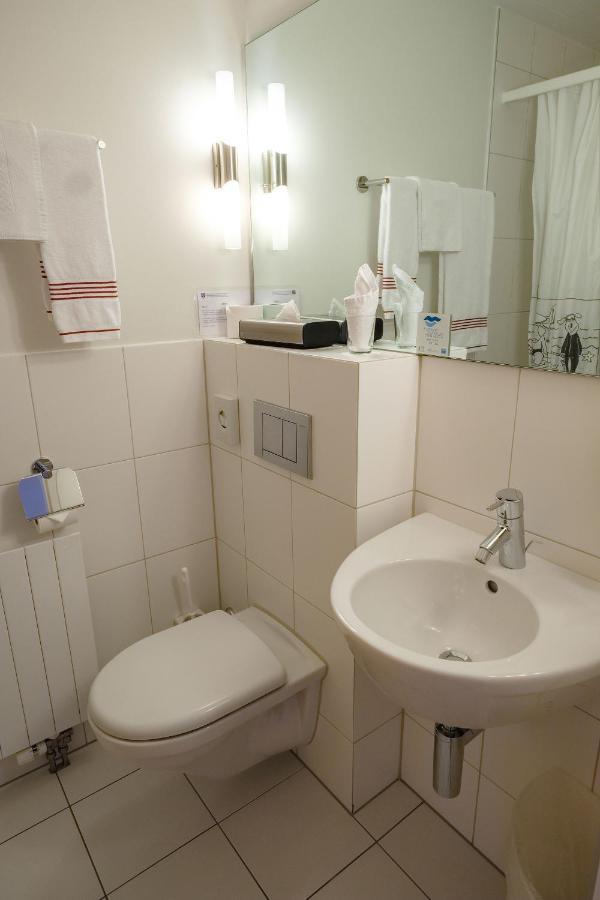 Hotel Seaside Spiez Εξωτερικό φωτογραφία